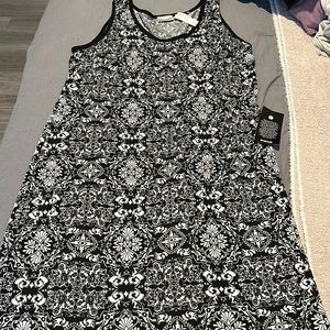 Patterned Avenue Dress Size 22/24